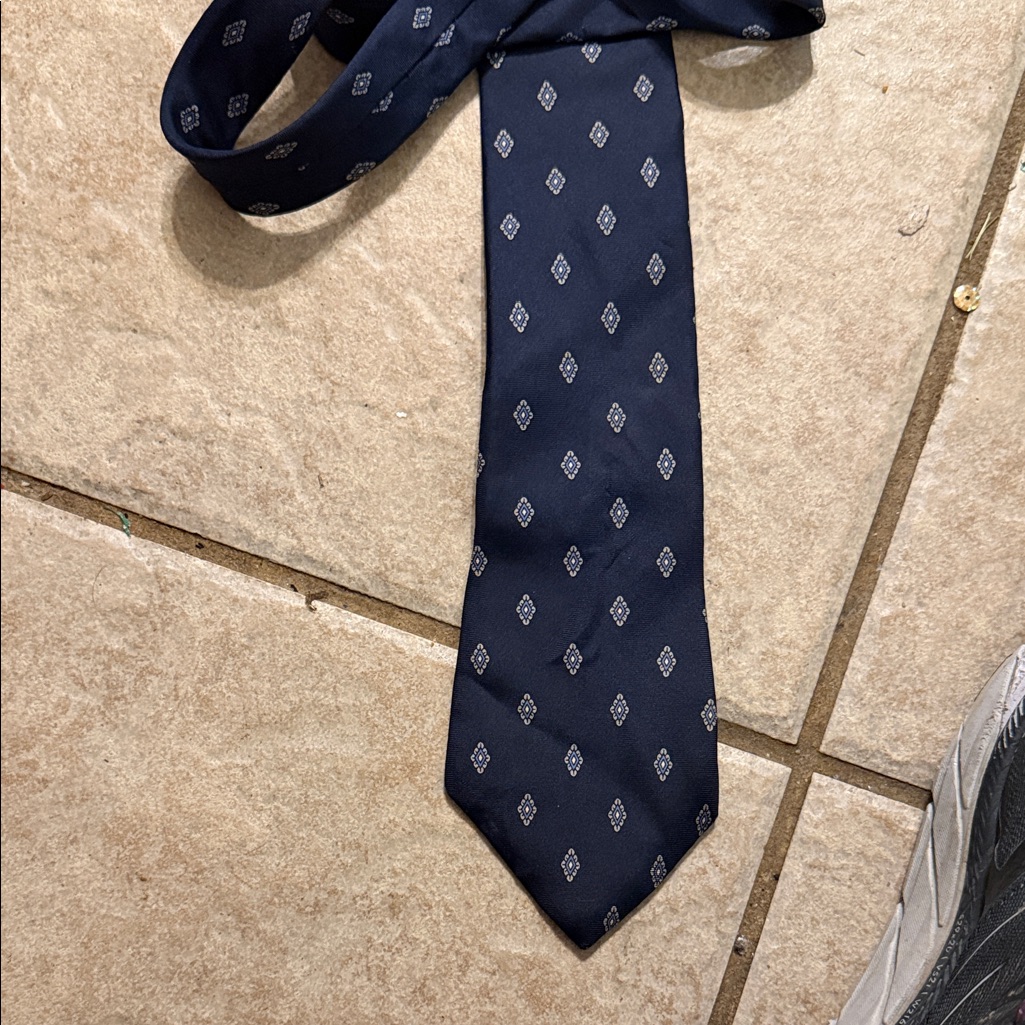 Brownstone Classic Navy Patterned Necktie